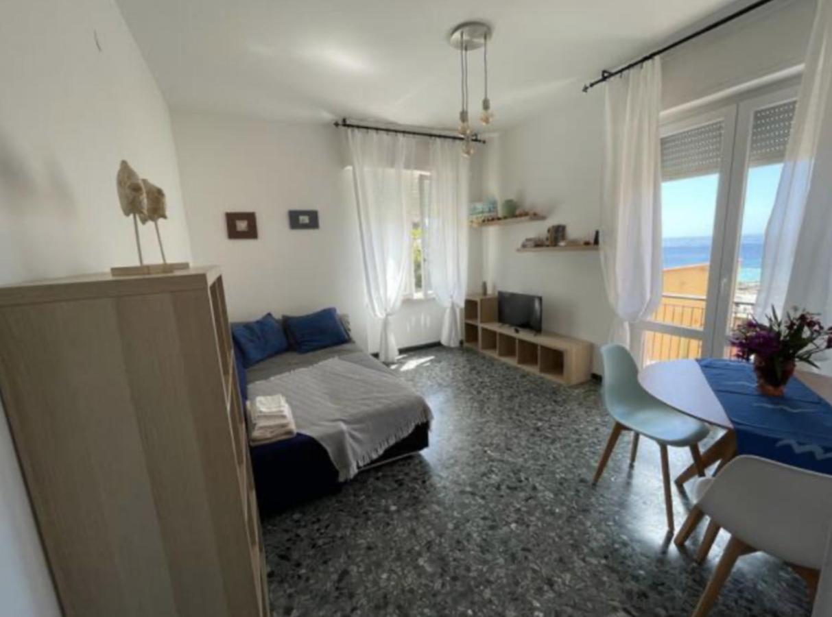 2-Bedroom Sunny Sea View With Balcony, La Casa Di Christine Монтероссо-аль-Маре Экстерьер фото